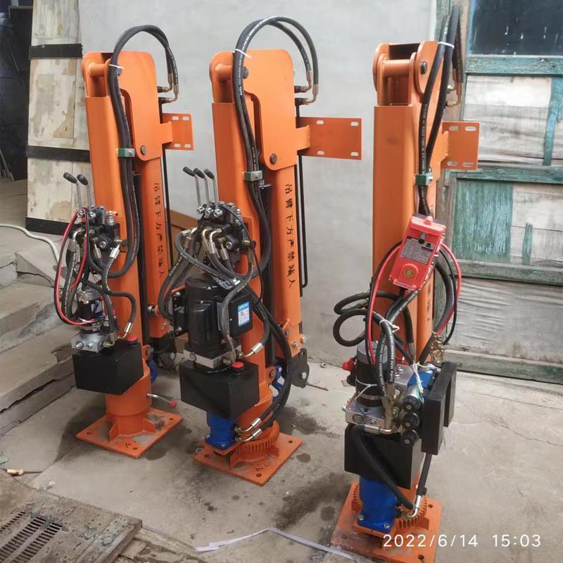 奈曼旗重汽蓝牌随车吊 3.2吨 国六动力强 液压驱动 农用自卸起重机